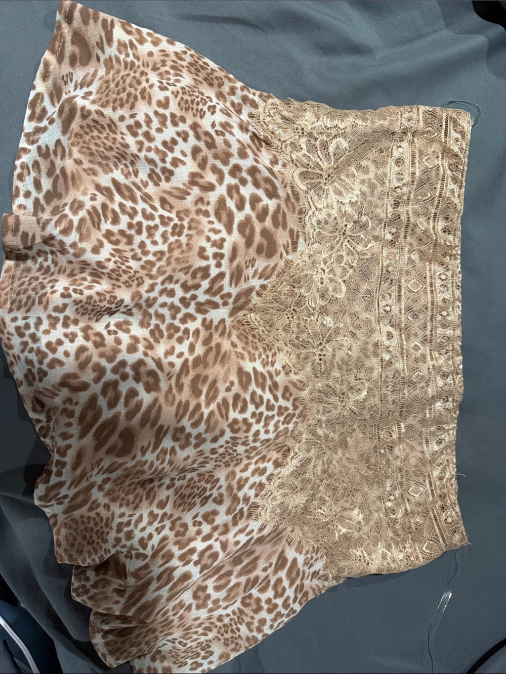 Lace-Trim Leopard Print Crop Top in Cream and Tan